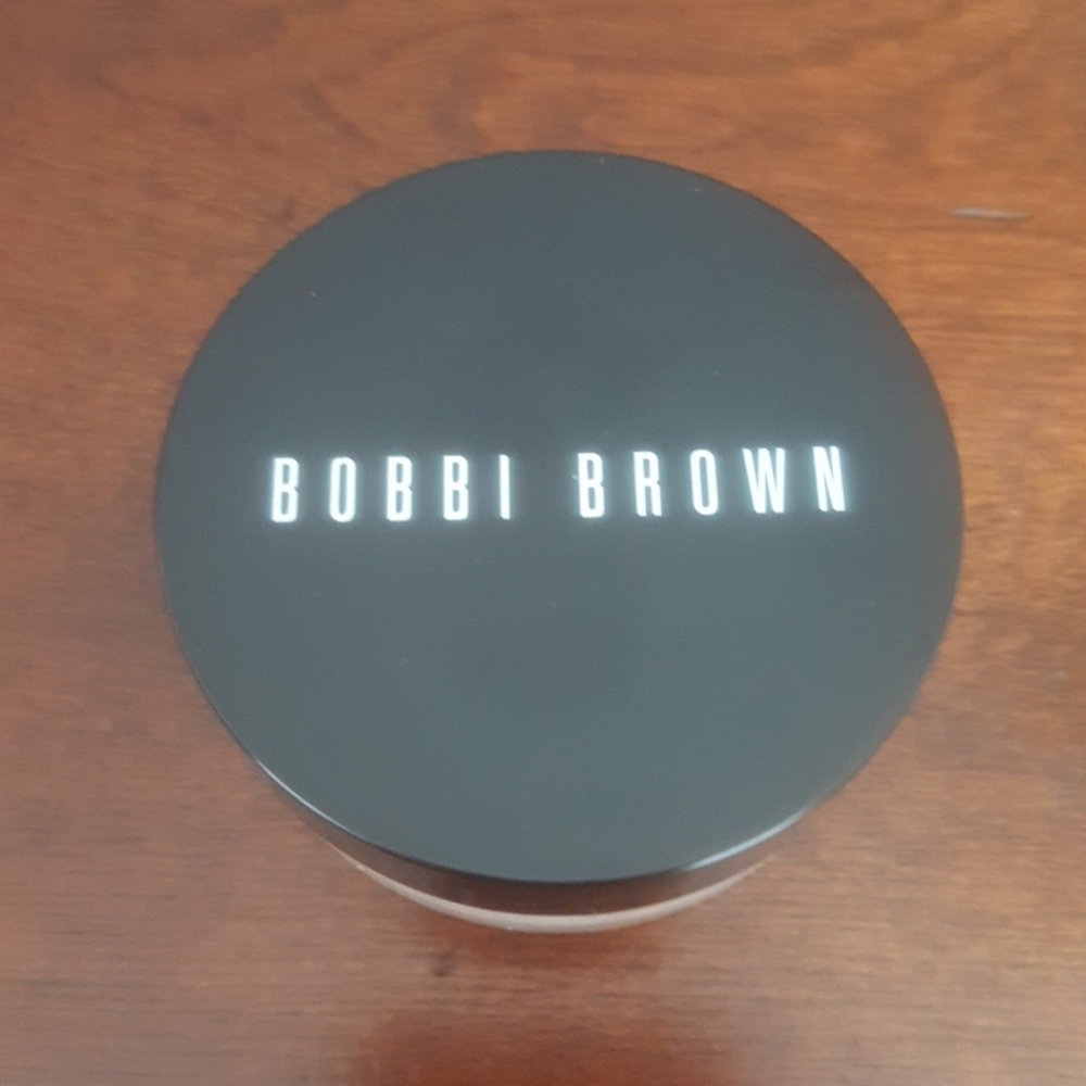 Bobbi Brown make up setting powder